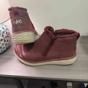 🍂 Ryka Faux Fur-Lined Slip-On Mules in Wine Red — Size 11W